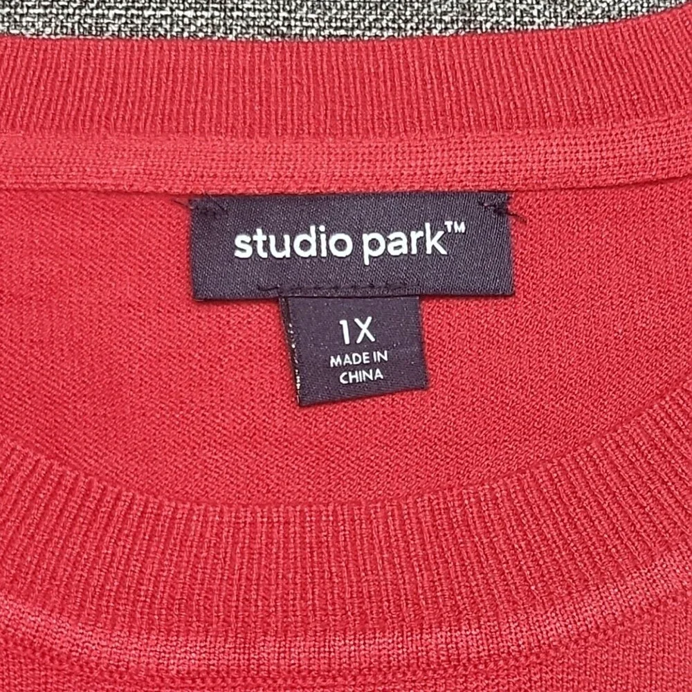 Studio Park Alberti Popaj Women Martini Print Pullover Sweater 1X Plus Size Red